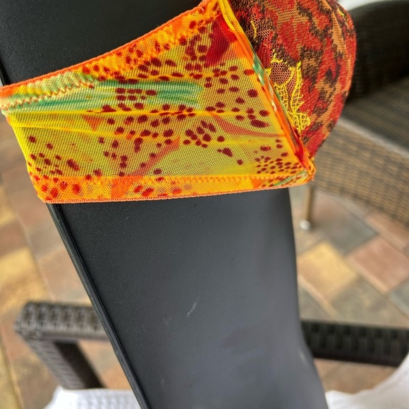 NWOT 2007 Victorias Secret Floral lace and cheetah print bra and g string set. - Picture 5 of 12